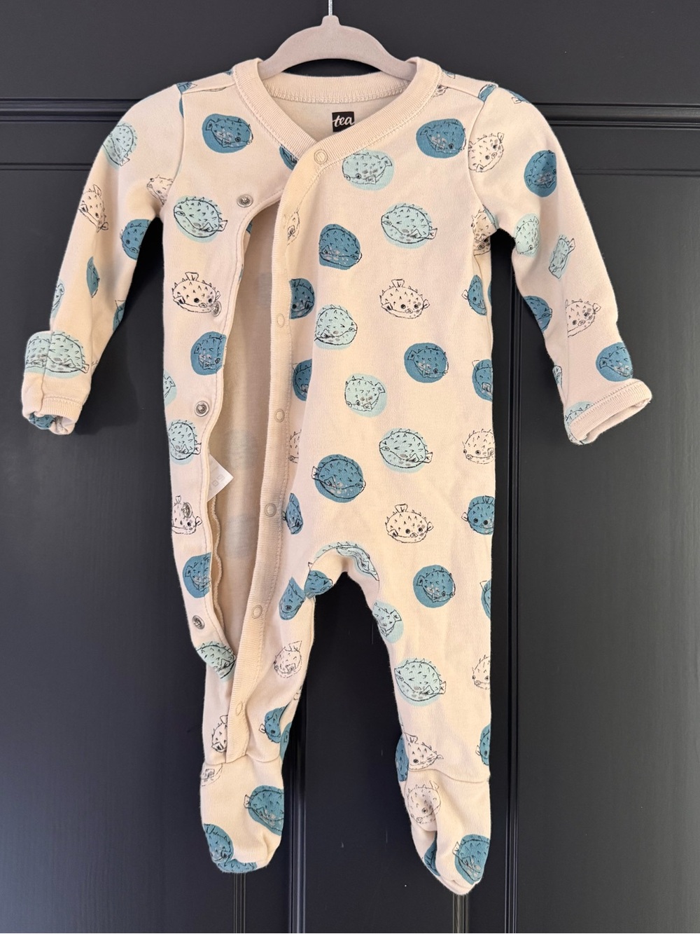 Tea Collection Pufferfish snap onesie 0-3 mo